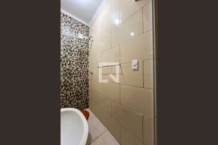 Banheiro de casa para alugar com 1 quarto, 39m² em Vila Arcadia, São Paulo