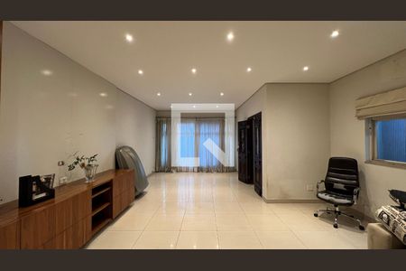 Sala de casa para alugar com 3 quartos, 246m² em Perdizes, São Paulo