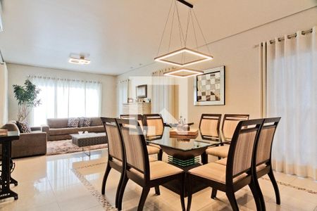 Sala de casa à venda com 4 quartos, 320m² em Vila Mariza Mazzei, São Paulo