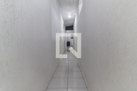Entrada Lateral de casa para alugar com 3 quartos, 190m² em Vila Mogilar, Mogi das Cruzes