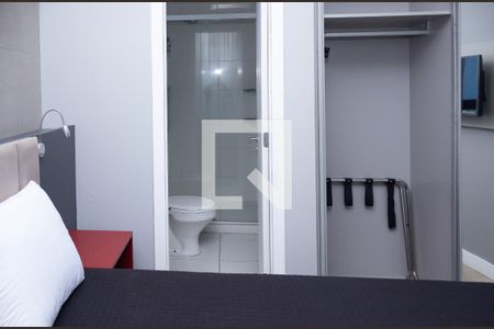 Suíte de kitnet/studio para alugar com 1 quarto, 50m² em Caminho das Árvores, Salvador