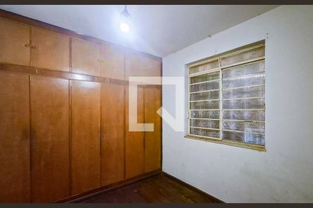 Quarto de casa à venda com 5 quartos, 547m² em Santo Andre, Belo Horizonte