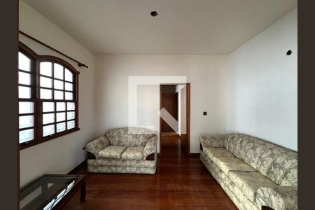 Casa à venda com 3 quartos, 360m² em Indaiá, Belo Horizonte