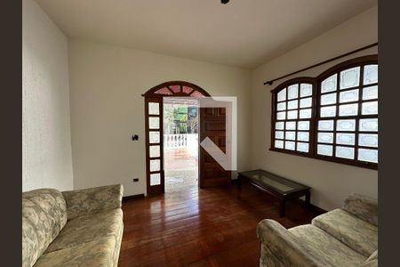 Casa à venda com 3 quartos, 360m² em Indaiá, Belo Horizonte