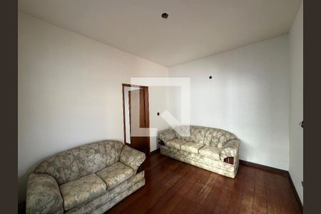 Casa à venda com 3 quartos, 360m² em Indaiá, Belo Horizonte