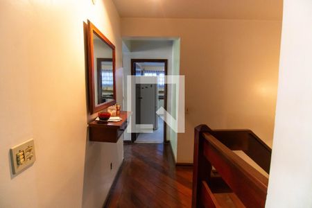 Hall de casa de condomínio à venda com 4 quartos, 336m² em Itaipu, Niterói