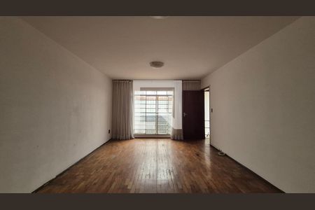Sala de casa para alugar com 3 quartos, 249m² em Vila Scarpelli, Santo André
