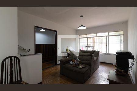 Sala de casa para alugar com 4 quartos, 210m² em Vila Londrina, São Paulo