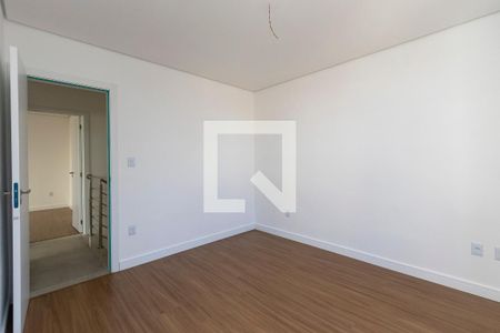 Suíte 1 de casa à venda com 3 quartos, 210m² em Planalto, Belo Horizonte