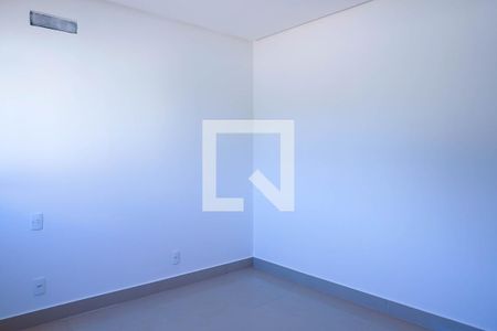 Quarto de casa de condomínio para alugar com 3 quartos, 154m² em Vila Maria, Aparecida de Goiânia