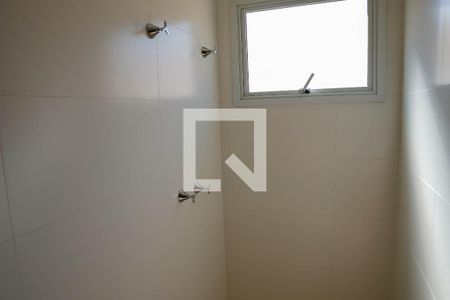 Banheiro Suíte de casa de condomínio para alugar com 3 quartos, 154m² em Vila Maria, Aparecida de Goiânia
