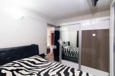 Quarto 1 de apartamento à venda com 2 quartos, 50m² em Itaquera, São Paulo
