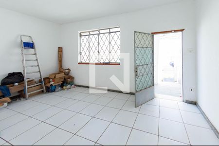 Sala de casa à venda com 3 quartos, 249m² em Calafate, Belo Horizonte