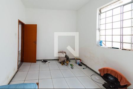 Quarto 1 de casa à venda com 3 quartos, 249m² em Calafate, Belo Horizonte