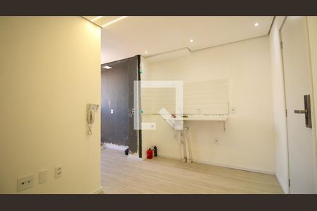 Sala/Cozinha de apartamento à venda com 2 quartos, 32m² em Vila Santa Clara, São Paulo