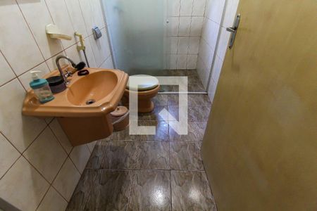 Banheiro de casa à venda com 1 quarto, 84m² em Conjunto Habitacional A. E. Carvalho, São Paulo