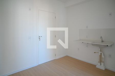 Sala/Cozinha de apartamento à venda com 2 quartos, 29m² em Vila Santo Estefano, São Paulo