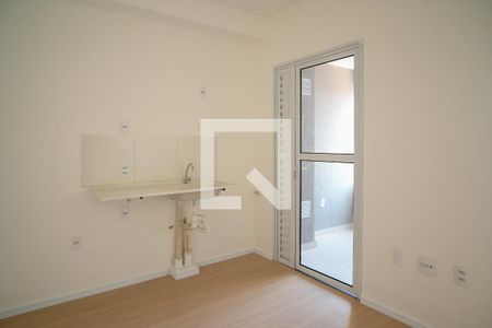 Sala/Cozinha de apartamento à venda com 2 quartos, 29m² em Vila Santo Estefano, São Paulo