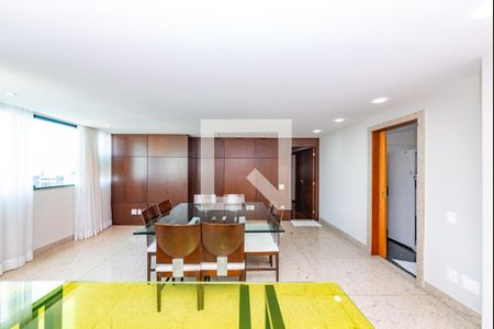 Sala de apartamento para alugar com 3 quartos, 170m² em Belvedere, Belo Horizonte