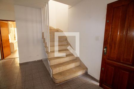 Escada de casa para alugar com 3 quartos, 125m² em Campo Belo, São Paulo