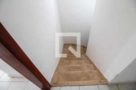 Escada de casa para alugar com 3 quartos, 125m² em Campo Belo, São Paulo