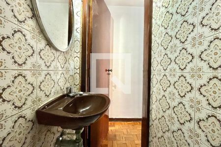 Lavabo de casa para alugar com 4 quartos, 140m² em Vila Campestre, São Paulo