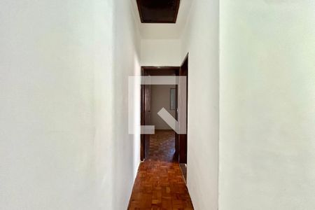 Corredor de casa para alugar com 4 quartos, 140m² em Vila Campestre, São Paulo