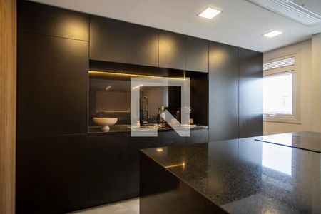 Cozinha de apartamento à venda com 2 quartos, 56m² em São Sebastião, Porto Alegre