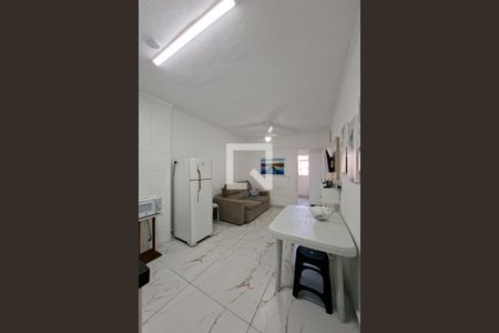 Sala/Cozinha de apartamento para alugar com 1 quarto, 50m² em Nova Mirim, Praia Grande