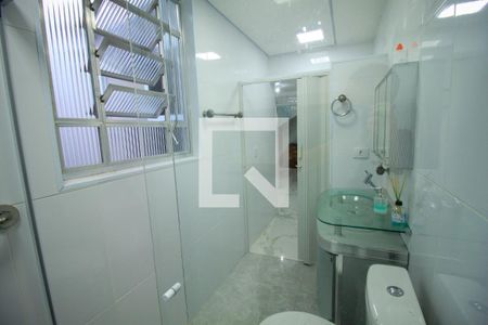 Banheiro de casa para alugar com 1 quarto, 32m² em Belenzinho, São Paulo