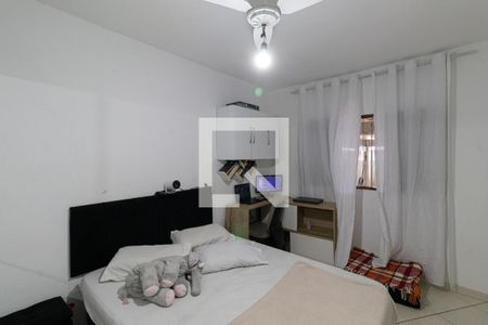 Casa 1 - Quarto 2 de casa à venda com 3 quartos, 200m² em Burgo Paulista, São Paulo