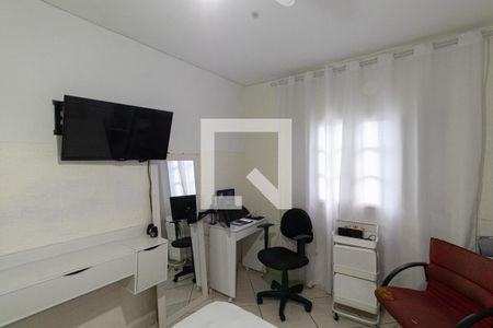 Casa 1 - Quarto 1 de casa à venda com 3 quartos, 200m² em Burgo Paulista, São Paulo