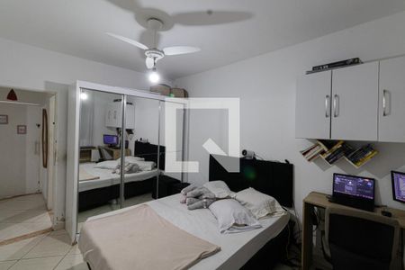 Casa 1 - Quarto 2 de casa à venda com 3 quartos, 200m² em Burgo Paulista, São Paulo