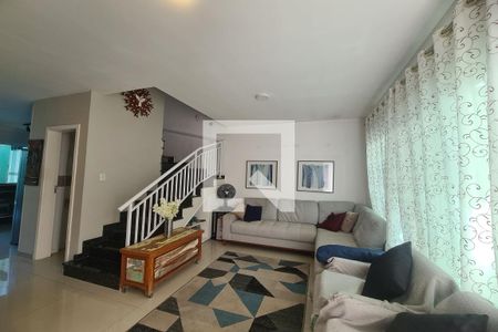 Sala de casa à venda com 3 quartos, 119m² em Vila Prudente, São Paulo
