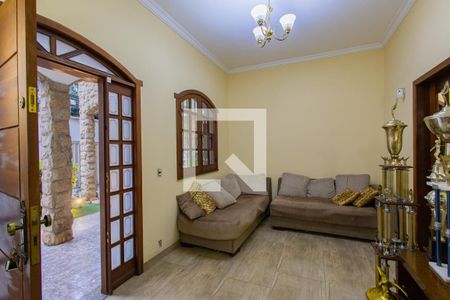 Sala 1 de casa à venda com 5 quartos, 489m² em Ana Lúcia, Belo Horizonte