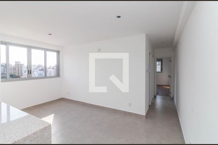 Sala de apartamento à venda com 2 quartos, 61m² em Santa Efigênia, Belo Horizonte