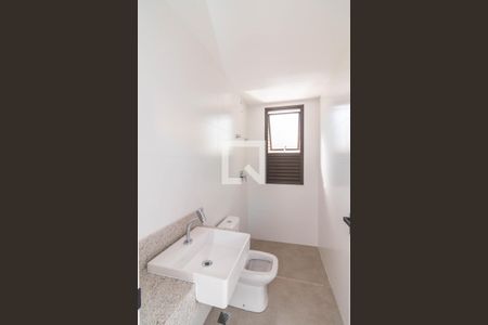 Banheiro de apartamento para alugar com 2 quartos, 62m² em Prado, Belo Horizonte