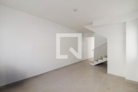 Sala de casa para alugar com 3 quartos, 194m² em Jardim Dourado, Guarulhos