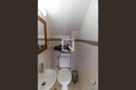 Lavabo de casa de condomínio à venda com 3 quartos, 160m² em Maria Paula, Niterói