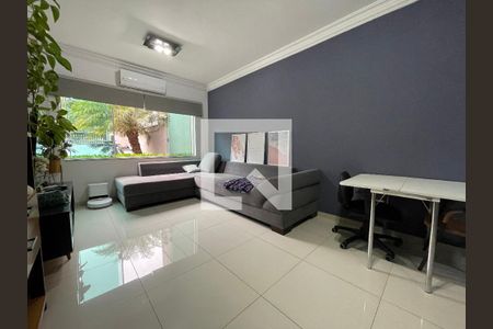 Sala de casa à venda com 2 quartos, 95m² em Jardim Ester, São Paulo
