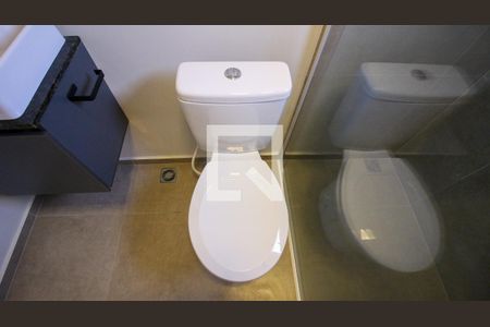 Banheiro de casa de condomínio para alugar com 1 quarto, 40m² em Vila Bela, São Paulo