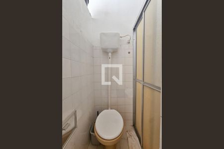 Banheiro de kitnet/studio para alugar com 1 quarto, 12m² em Graça, Salvador