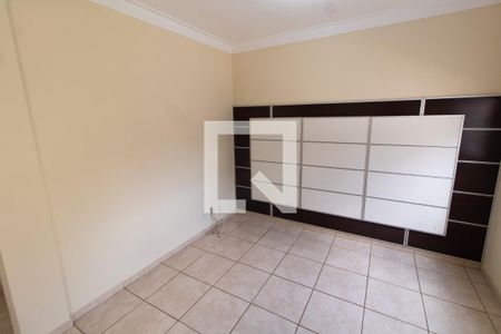 Sala de casa de condomínio para alugar com 3 quartos, 90m² em Bairro das Palmeiras, Campinas