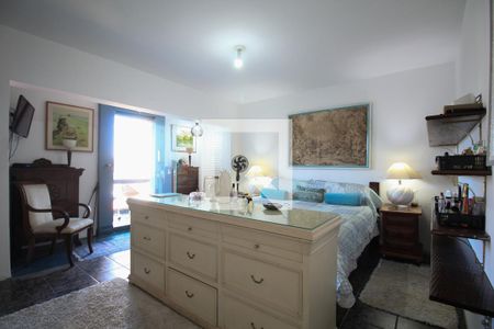 Suíte 1 de casa à venda com 5 quartos, 559m² em Retiro Morumbi, São Paulo