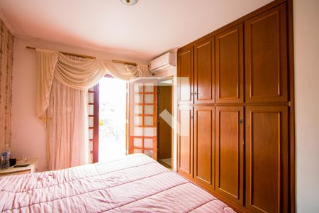 Suíte de casa para alugar com 3 quartos, 200m² em Pinheirinho, Santo André