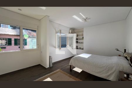 Suíte 1 de casa à venda com 3 quartos, 160m² em Jardim Paulista, São Paulo