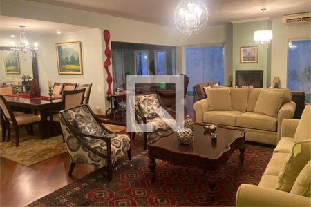 Casa à venda com 4 quartos, 450m² em Santo Amaro, São Paulo