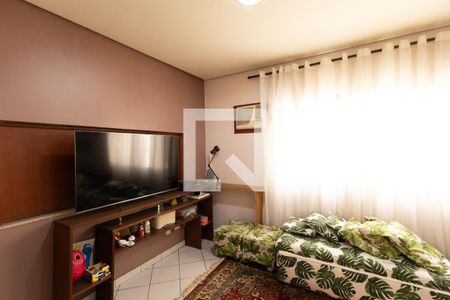 Sala de casa para alugar com 6 quartos, 385m² em Campo Belo, São Paulo