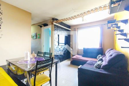 Sala de apartamento à venda com 3 quartos, 56m² em Conjunto Residencial José Bonifácio, São Paulo