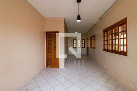 Casa para alugar com 5 quartos, 400m² em Super Quadra Morumbi, São Paulo